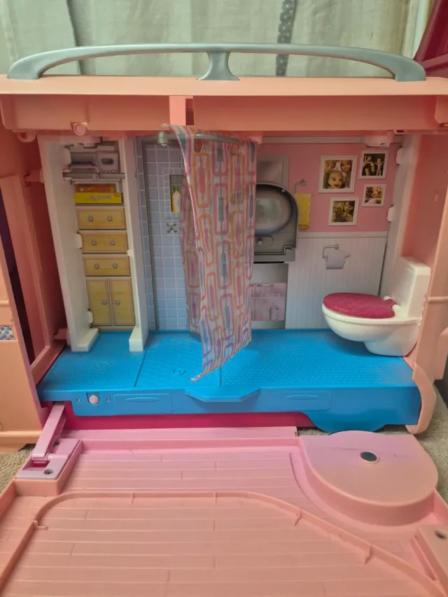 Caravana Barbie rosa extensible
