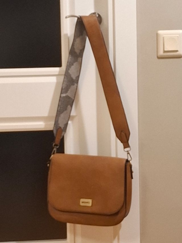 Bolso Misako marrón con correa multicolor