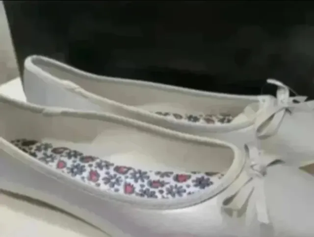 Manoletinas Nuevas con etiqueta T 36