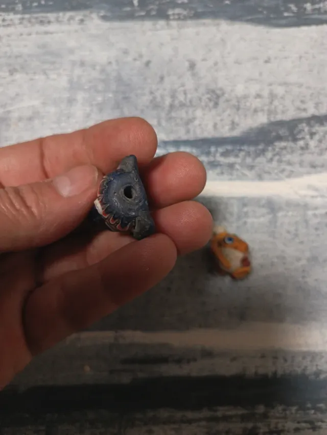 Amuletos pasta vidrio