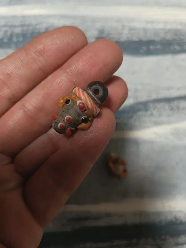 Amuletos pasta vidrio