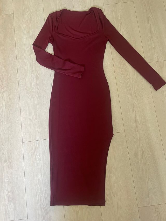 Vestido granate manga larga