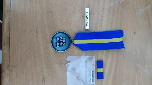 Medalla EUMAN Ucrania con cinta y pasador