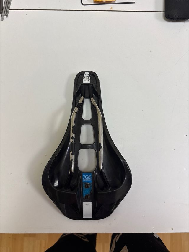 Sillín PRO Stealth Negro