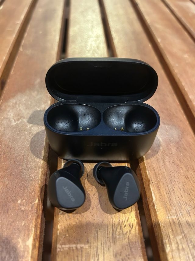 Fones Jabra Elite 4 Active c/ caixa original