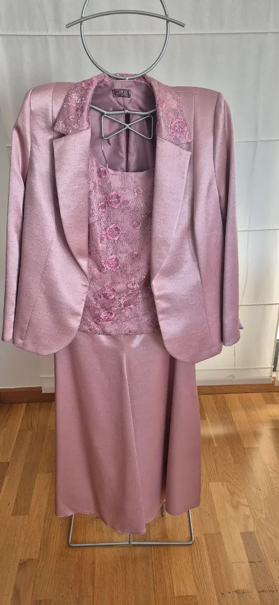 Conjunto Vestido y Chaqueta Rosa Glamour