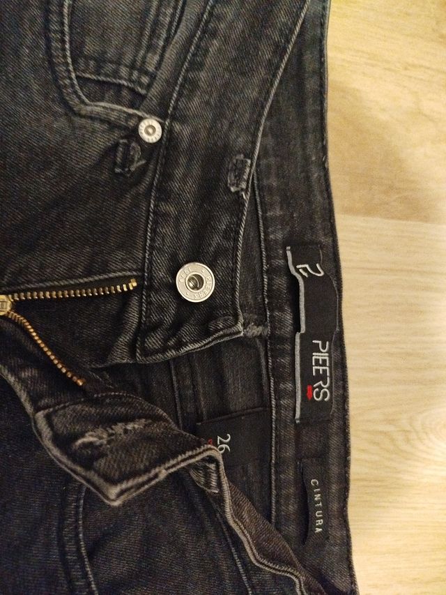 Pantalón vaquero negro ancho