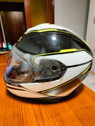 Casco integral marca Caberg