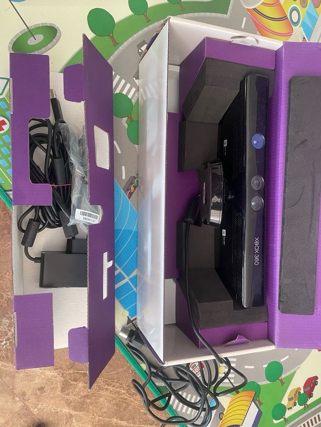 Xbox 360 Kinect Negro + Accesorios