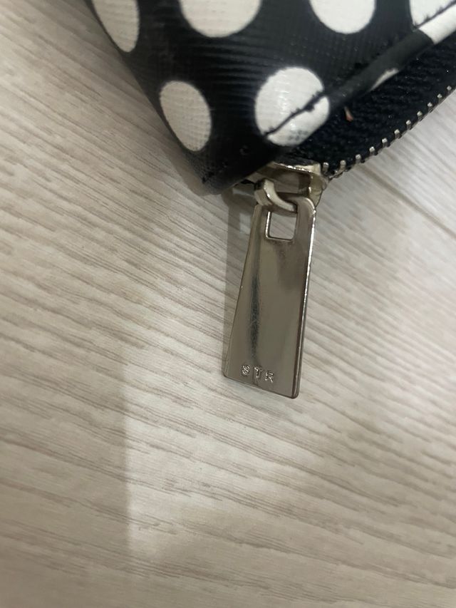 Monedero Stradivarius lunares