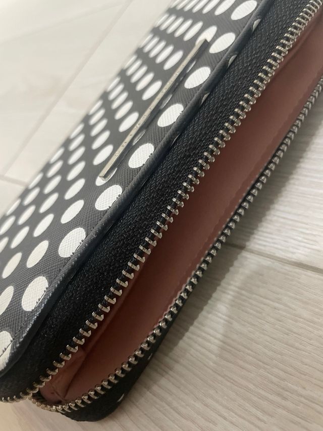 Monedero Stradivarius lunares