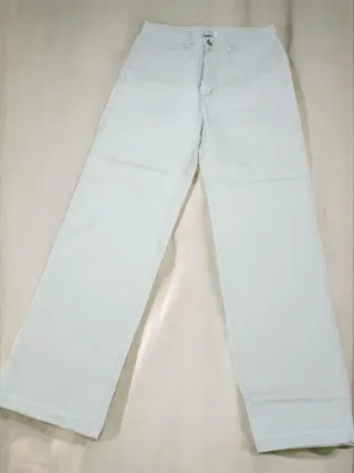 Pantalón chino Liberto beige