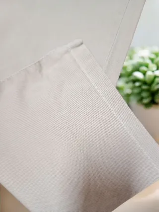 Pantalón chino Liberto beige