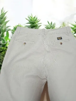 Pantalón chino Liberto beige