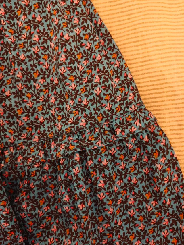 Falda estampada adolescente