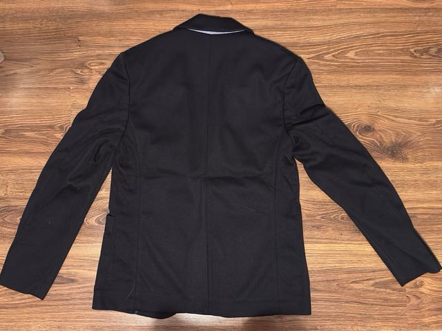 Americana Lefties Talla M Negra Forro Azul