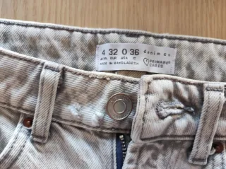 Shorts vaqueros desgastados talla 32 y falda