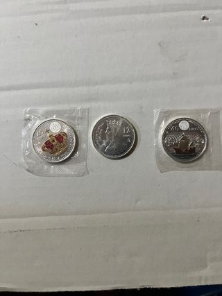 Colección de monedas, billetes y libros antiguos