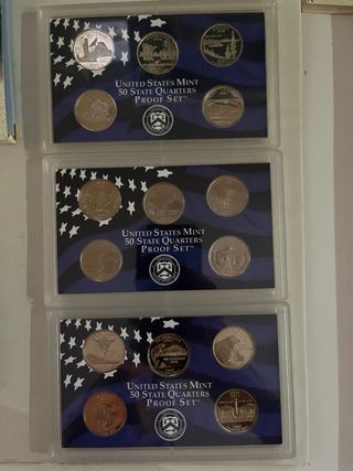 Colección de monedas, billetes y libros antiguos