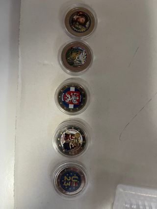 Colección de monedas, billetes y libros antiguos