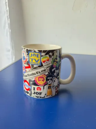 Tazza in ceramica con stampa Joe Rivetto