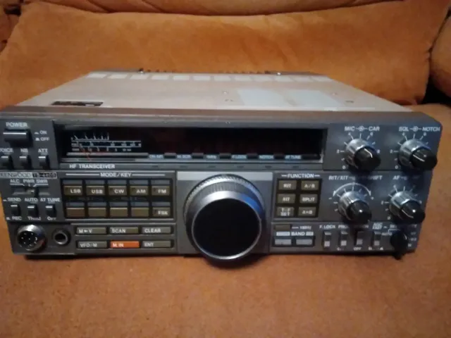 Emisora Kenwood TS-440S HF Transceiver
