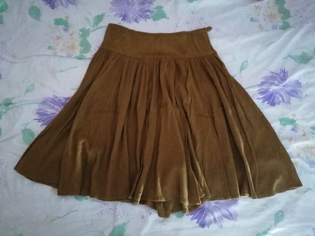 Falda verde talla 40