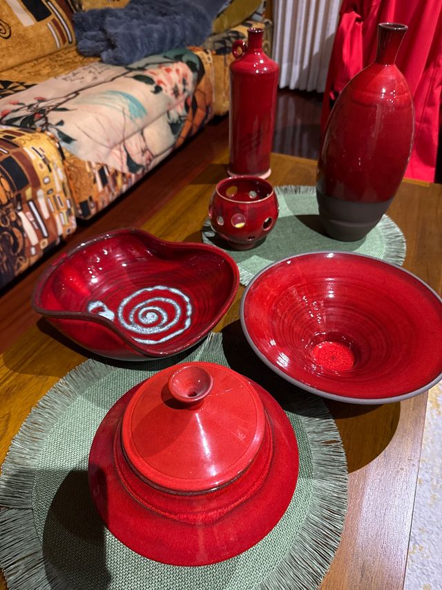 Rulo: jarrones, portavelas, bandejas y bombonera.