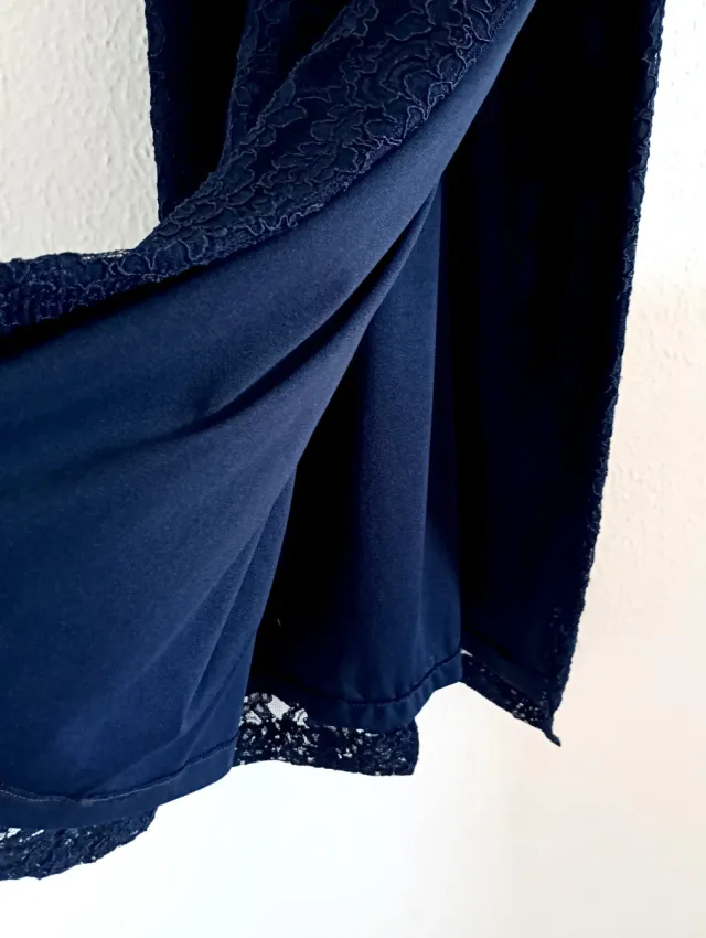 Vestido Ralph Lauren de fiesta, con encaje.