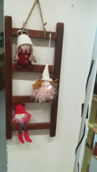 Scaletta decorativa in legno