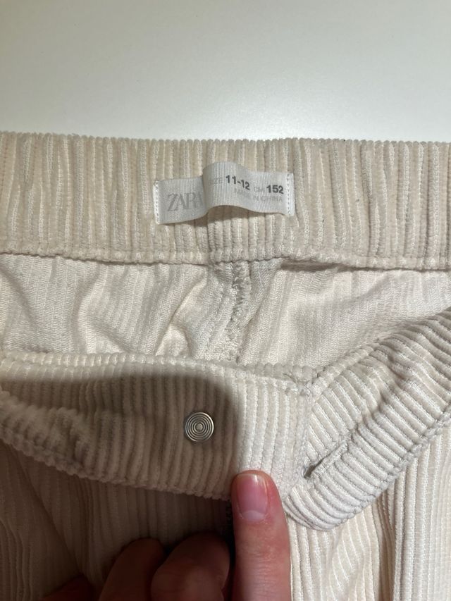 Pantalón beige de pana