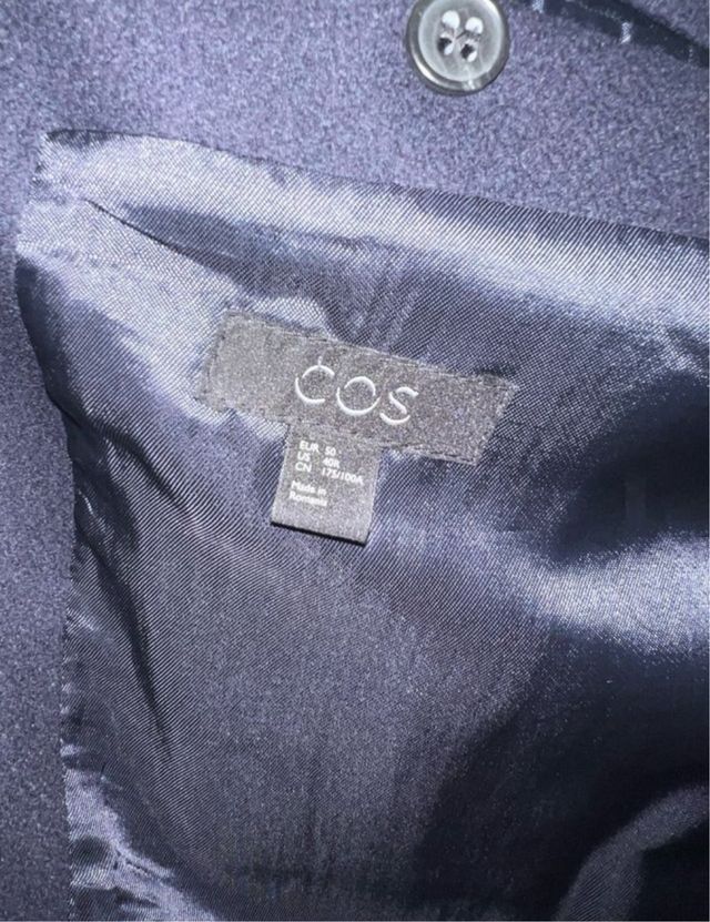Abrigo COS azul talla 50
