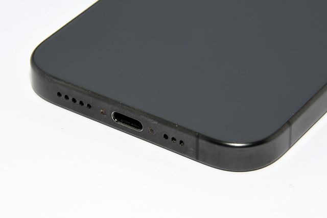 iPhone 15 Pro 256GB Titanio Negro