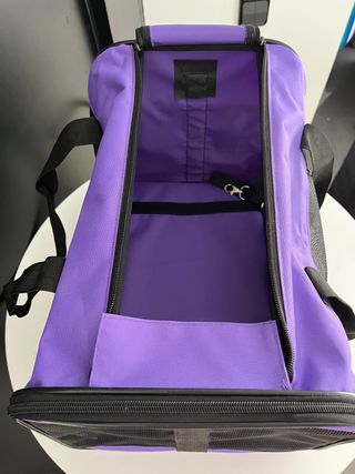 Transportín para mascotas morado y negro