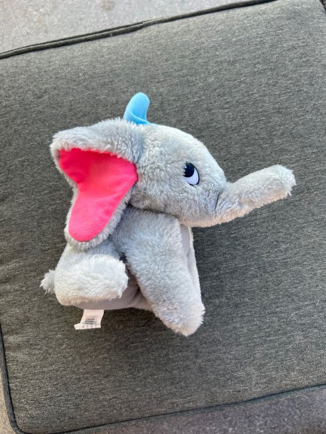 Peluche Elefante Gris con Orejas Rosas y Azul