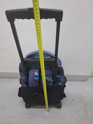 Mochila Totto grande con ruedas diseño futbol