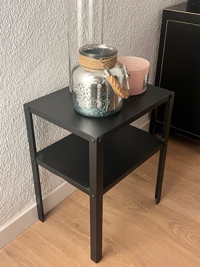 Mesita auxiliar negra metal