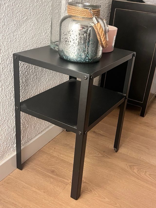 Mesita auxiliar negra metal