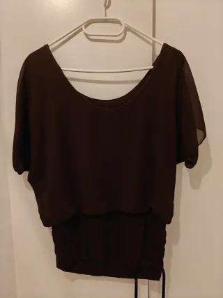 Blusa teenager color berenjena