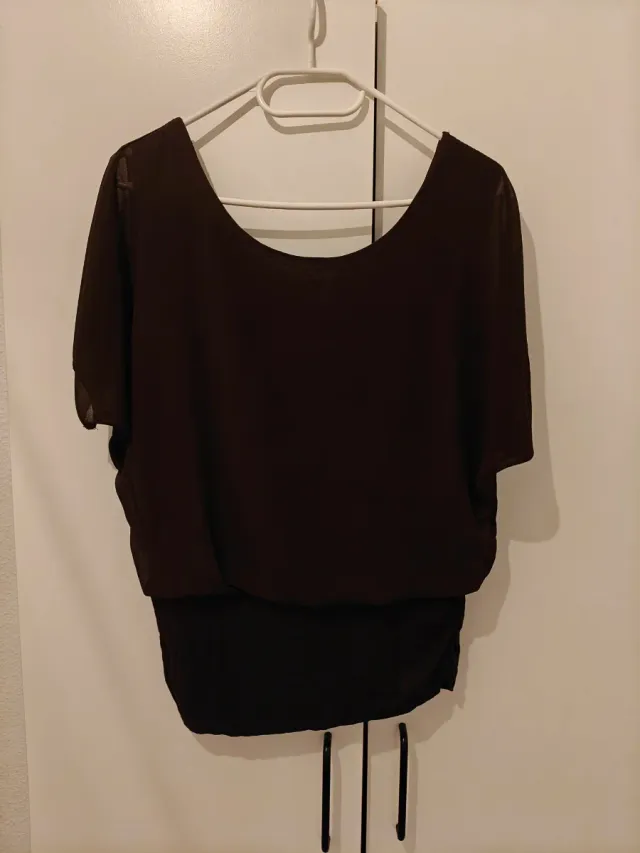 Blusa teenager color berenjena