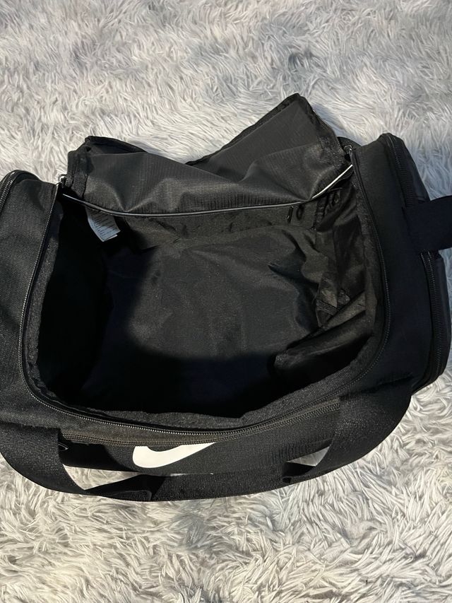 Mochila esportiva Nike preta