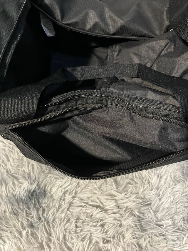 Mochila esportiva Nike preta