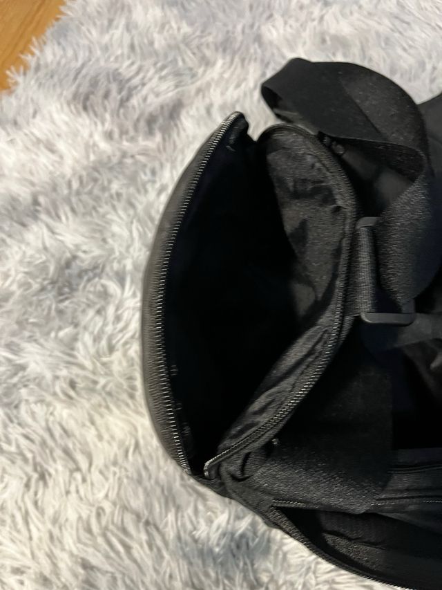 Mochila esportiva Nike preta