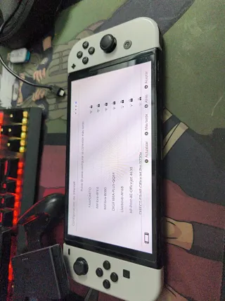 Nintendo Switch Negra y Blanca