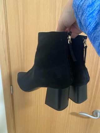 Botines negros tacón cuadrado