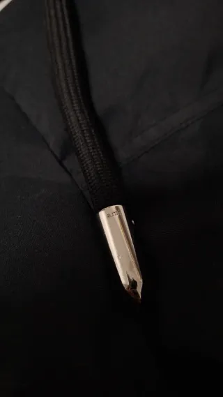 Abrigo Ami Paris Negro