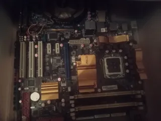 Placa base ASUS Ventilador Y más cosas