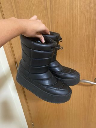Botas negras acolchadas