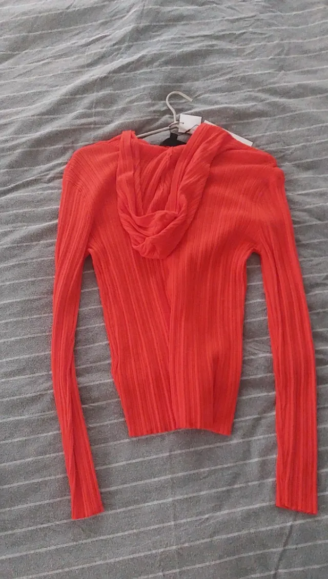 Sudadera Zara naranja con capucha M