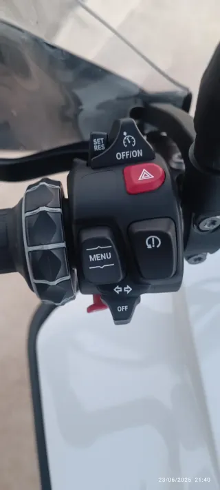 BMW F 900 XR Rebajada en altura de casa. 29.000 km